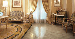 Новая коллекция MyWood от фабрики Cisa – роскошная плитка под дерево с блеском и стильными декорами