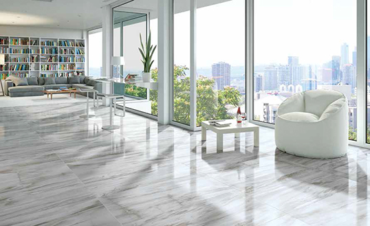 Серый керамогранит под окаменелую древесину