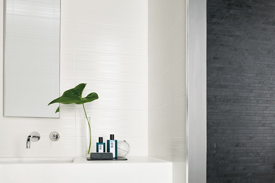 Белоснежная плитка для ванной и кухни