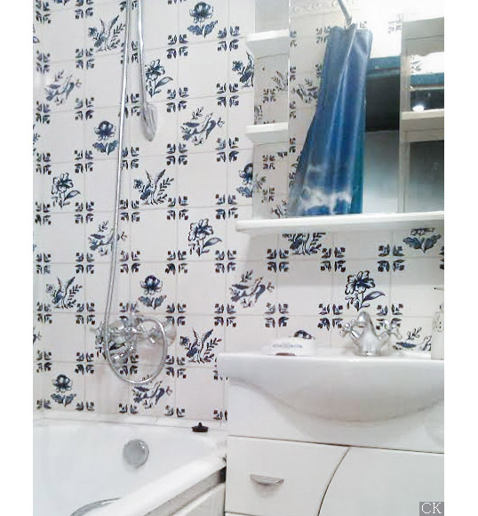 Керамическая плитка в голландском стиле для маленькой ванной комнаты