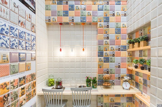 Плитка в в популярном размере с фактурой кожи