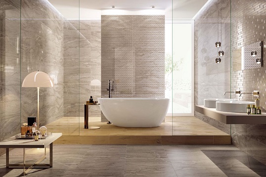 Ореховая гамма плитки популярного размера для ванной