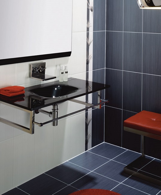 Плитка для ванной с имитацией поверхности дерева