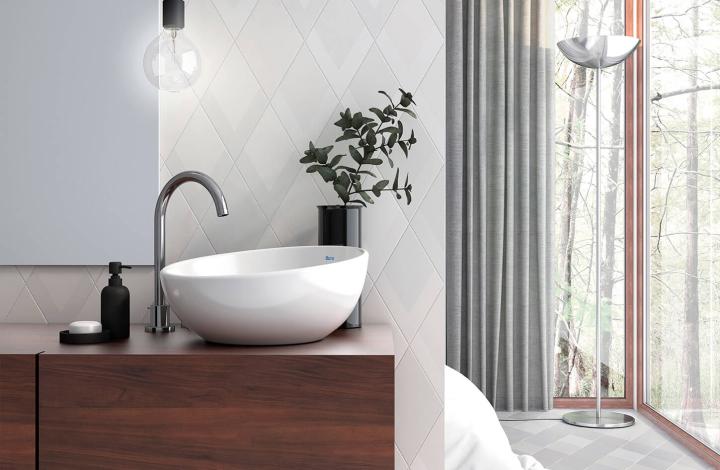 Белая плитка с модным эффектом под грани кристалла